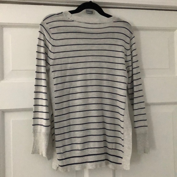 btween Girls Gray/Navy Striped Sweater Medium - Picture 7 of 8